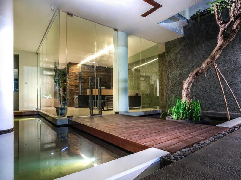 Upscale Suites Jakarta Buitenkant foto